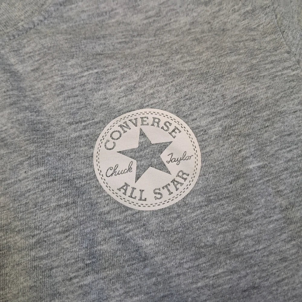 Converse Girl's Long Sleeve TShirt Gray Size Medium (10-12) Years